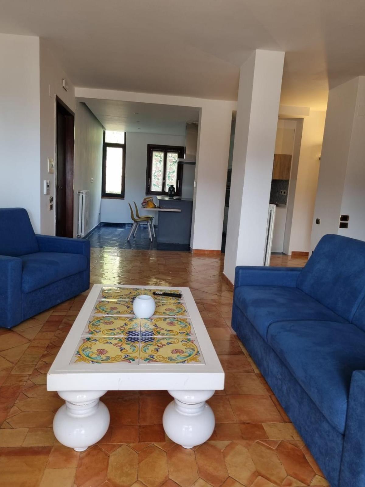 Donna Filomena Casa Vacanza Park Bougainville Салерно Екстериор снимка